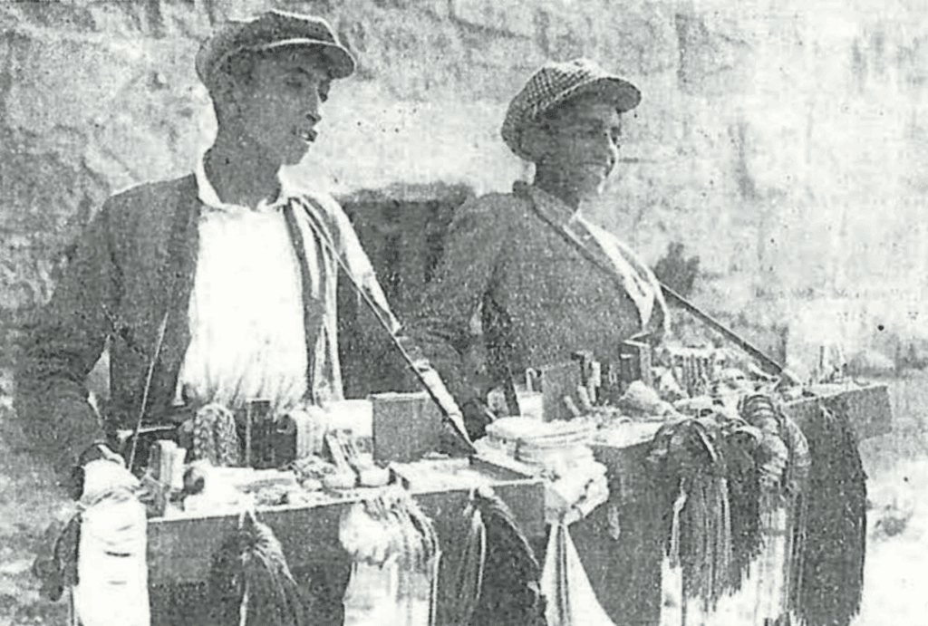 הם נשארים במקצוע — "מחזיקי מפתחות, שרוכי נעליים".