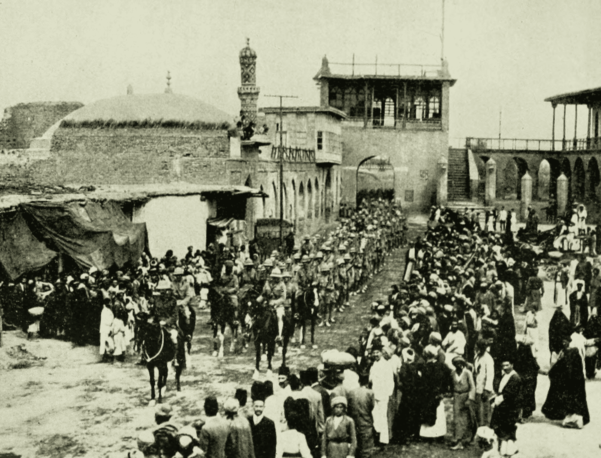 הצבא ההודי בפיקודו של הגנרל מוד נכנס לבגדאד בשנת 1917 לאחר שניצח את העות'מאנים. צילום: לא ידוע.