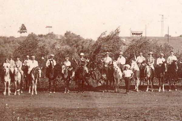 פרשי פתח תקווה. צילום: לא ידוע.