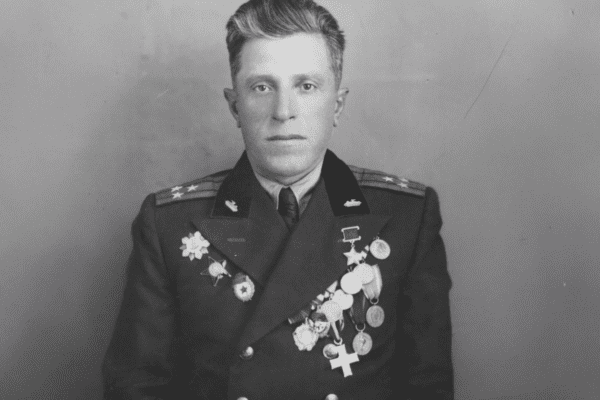 קולונל יבסיי ויינרוב, גיבור ברית המועצות (מלחמת העולם השנייה), יהודי. מקור: מוזיאון הלוחם היהודי במלחמת העולם השנייה.