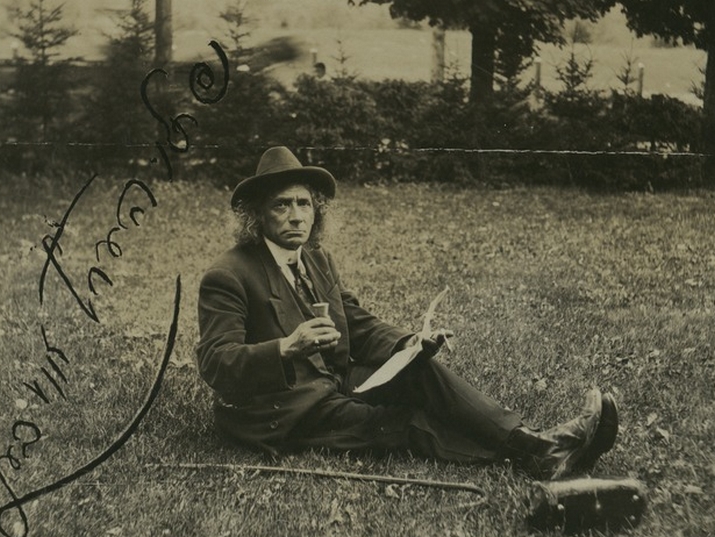 תצלום מקורי של נפתלי הרץ אימבר משנת 1906, שחור לבן, 125X165 מ"מ, על התצלום חתימת ידו בדיו.