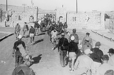 שבויי מלחמה גרמנים במצרים. צילום: לא ידוע.